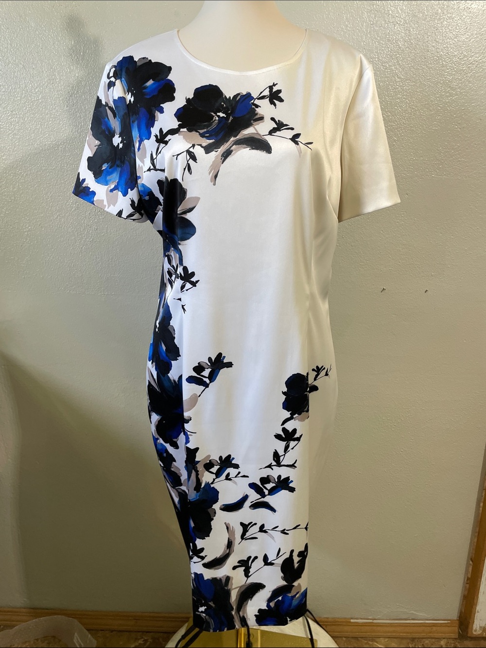 St John Collection Floral Dress Sz 12 Blue Black Taupe Silk Lined Sheen Zip Midi